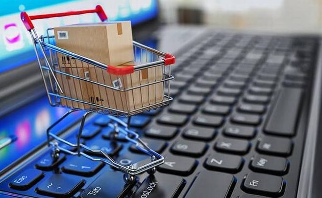Românii cumpără cadourile online în 2019