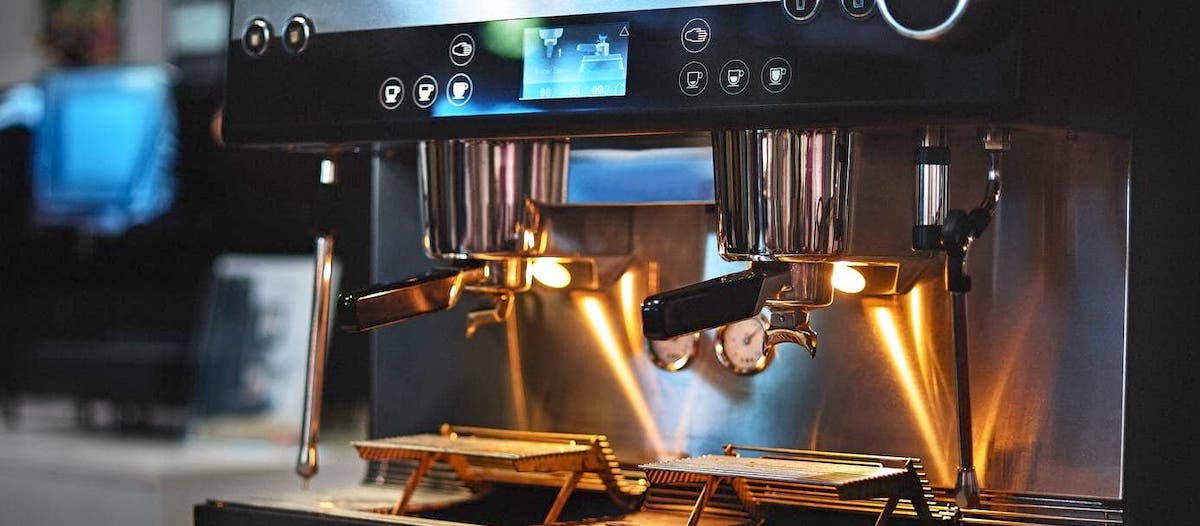 Arta preparării unei cafele perfecte cu ajutorul unui aparat de cafea