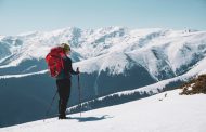Cum te pregătești pentru o drumeție la munte într-o zi de iarnă?