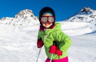 Cum să-ți pregătești copilul pentru o tabără de ski: lista de verificare pentru părinți