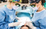 Cauza pierderii dintilor si solutii cu ajutorul protezelor fixe pe implanturi