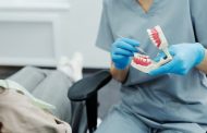 Ghid complet pentru sănătatea gingiilor și corectarea alinierii dentare